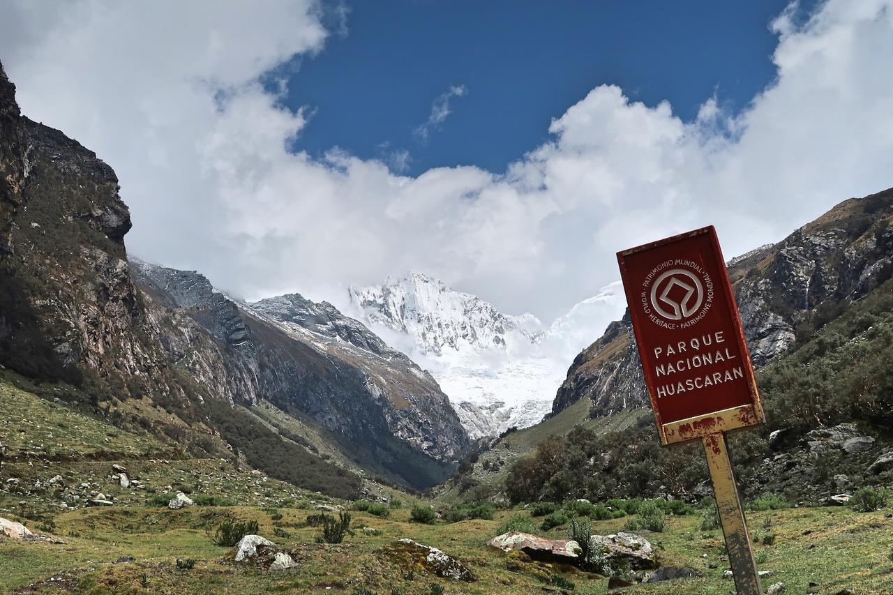 The Lazy Dog Inn A Mountain Lodge Huaraz  Bagian luar foto