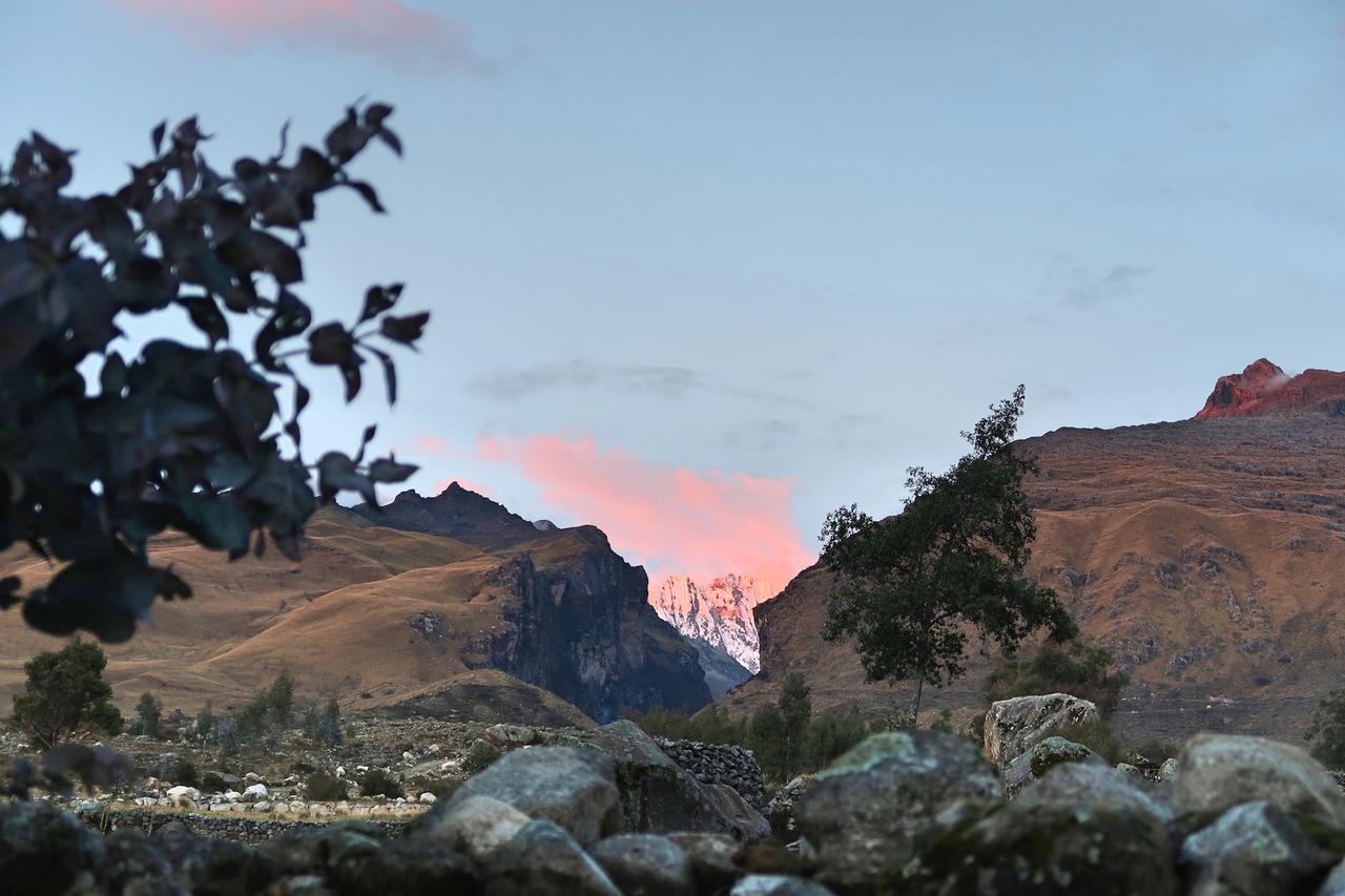 The Lazy Dog Inn A Mountain Lodge Huaraz  Bagian luar foto