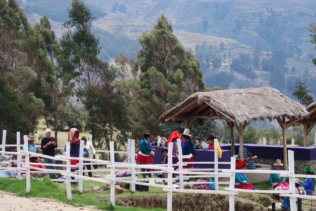The Lazy Dog Inn A Mountain Lodge Huaraz  Bagian luar foto