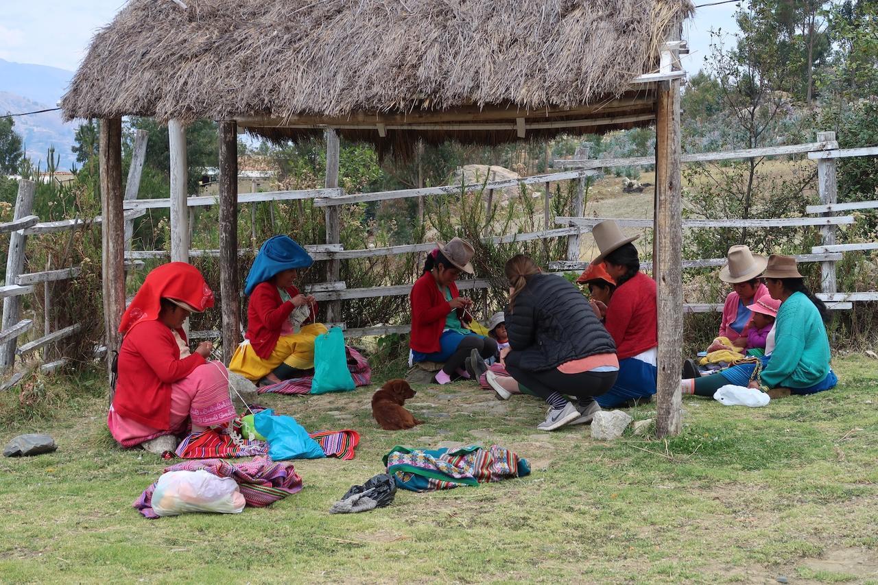 The Lazy Dog Inn A Mountain Lodge Huaraz  Bagian luar foto